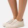 ECCO Soft- Sneakers Laag - Limestone