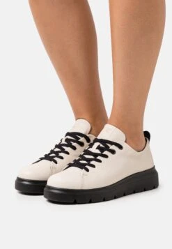 ECCO Sneakers Laag - Limestone